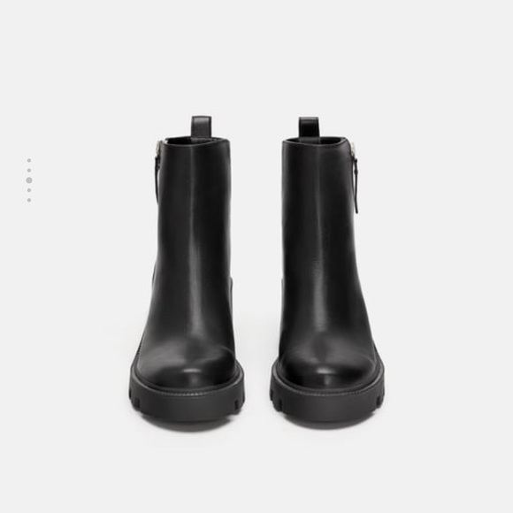 Zara low heeled leather ankle boots lug sole - Picture 3 of 5